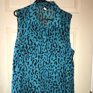 Sleeveless plus size button up top
